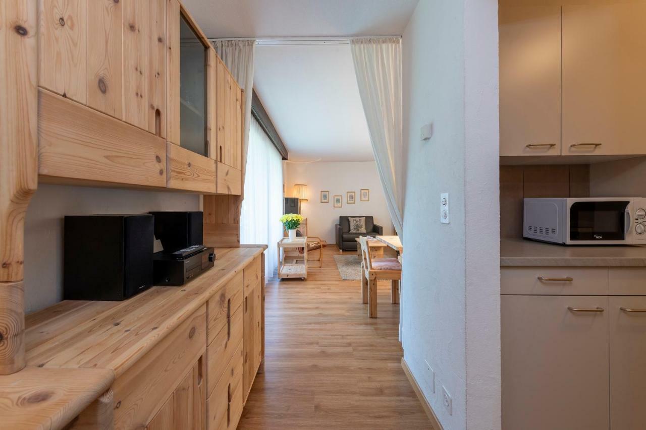 Zuhause In Den Alpen Ihre Ferienwohnung Mit Hallenbad Und Sauna Lenzerheide Exterior foto