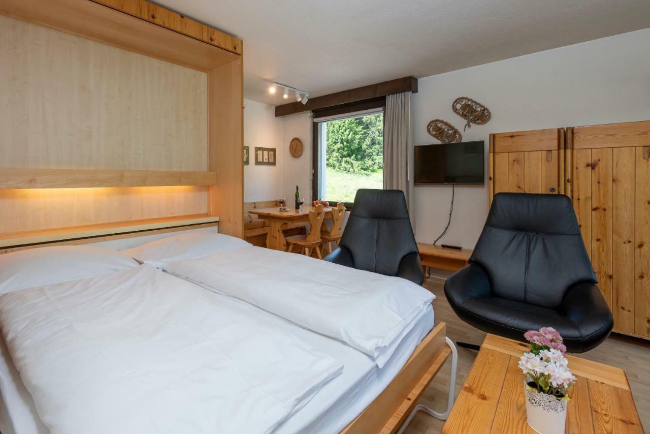 Zuhause In Den Alpen Ihre Ferienwohnung Mit Hallenbad Und Sauna Lenzerheide Exterior foto